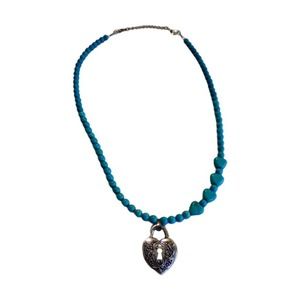 Faux Turquoise Howlite & Magnesite hearts Necklace 3035